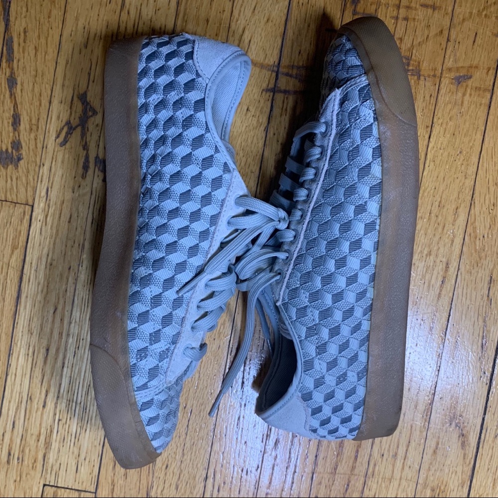 Nike men’s size 7